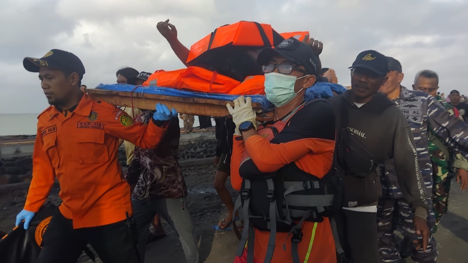 TNI kerahkan kekuatan laut dan udara respon cepat tenggelamnya KMP Tunu Pratama Jaya