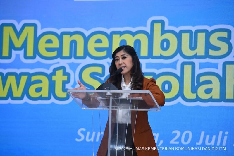 Menkomdigi ajak media sampaikan informasi Sekolah Rakyat dengan akurat Menkomdigi ajak media sampaikan informasi Sekolah Rakyat dengan akurat