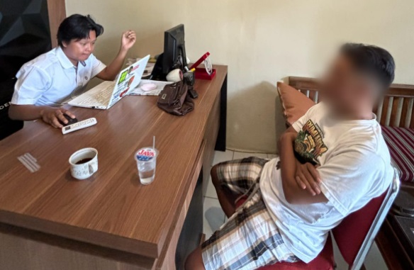 Diduga berbuat asusila AS diamankan Satreskrim Polres Salatiga Diduga berbuat asusila AS diamankan Satreskrim Polres Salatiga