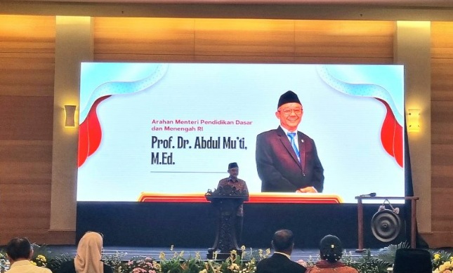 Mendikdasmen perkuat pembelajaran Pancasila lewat hidden kurikulum Mendikdasmen perkuat pembelajaran Pancasila lewat hidden kurikulum