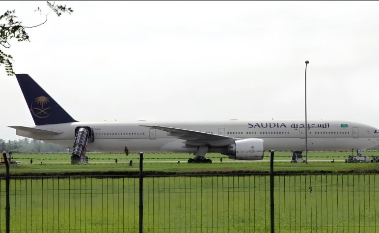 442 haji penumpang Saudia Airlines diterbangkan ke Bandara Soetta 442 haji penumpang Saudia Airlines diterbangkan ke Bandara Soetta