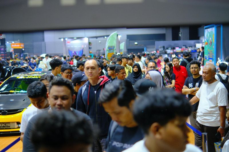 IMX Surabaya diserbu ribuan automotive enthusiast IMX Surabaya diserbu ribuan automotive enthusiast