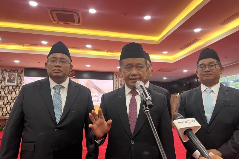 Menteri ESDM bahas dampak konflik Iran-Israel dengan Pertamina Menteri ESDM bahas dampak konflik Iran-Israel dengan Pertamina