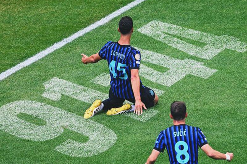 Sempat tertinggal, Inter Milan menang dramatis 2-1 atas Urawa Reds Sempat tertinggal, Inter Milan menang dramatis 2-1 atas Urawa Reds