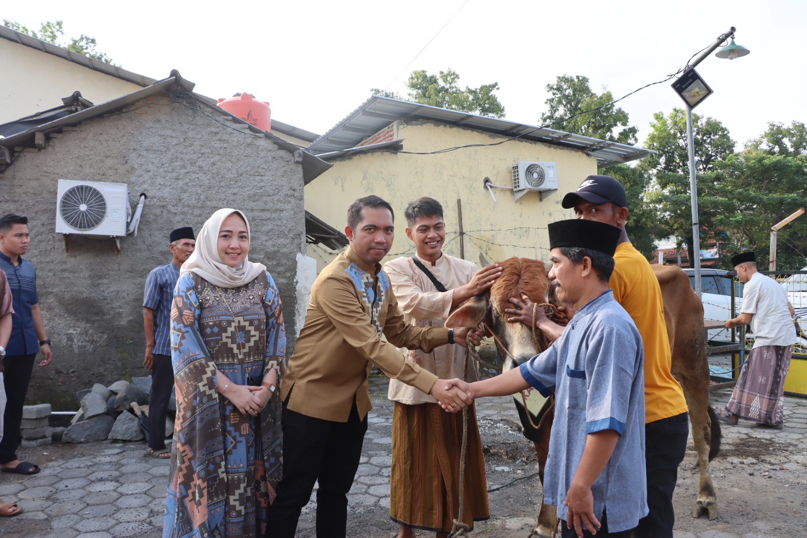 Semangat berbagi Polres Tegal: Idul Adha menjadi momen mempererat silaturahmi