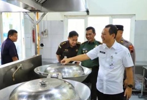 Baru ada 5 SPPG, Bupati Kudus nyatakan masih kekurangan banyak SPPG untuk MBGÂ Baru ada 5 SPPG, Bupati Kudus nyatakan masih kekurangan banyak SPPG untuk MBGÂ