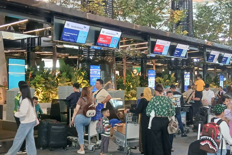 Pergerakan penumpang libur sekolah di Bandara Soetta terjadi 27 Juni Pergerakan penumpang libur sekolah di Bandara Soetta terjadi 27 Juni