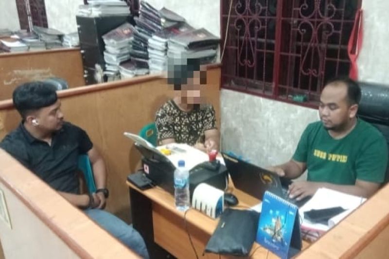 Polisi Serang tangkap DPO tiga tahun kasus pencabulan anak Polisi Serang tangkap DPO tiga tahun kasus pencabulan anak