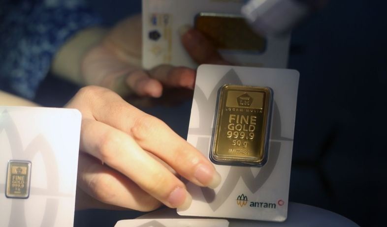 Harga emas Antam hari ini turun lagi ke angka Rp1,907 juta/gram