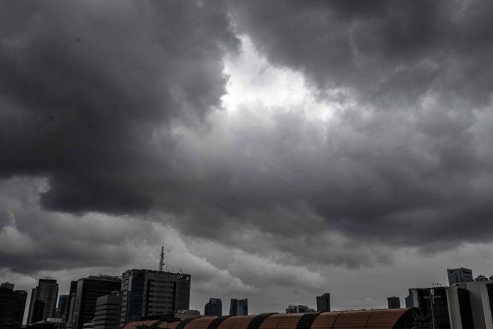 BMKG prakirakan sebagian wilayah Jakarta berawan tebal Selasa pagi BMKG prakirakan sebagian wilayah Jakarta berawan tebal Selasa pagi