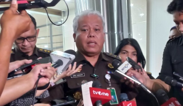 Kejagung monitoring keberadaan eks stafsus Nadiem, Jurist Tan Kejagung monitoring keberadaan eks stafsus Nadiem, Jurist Tan