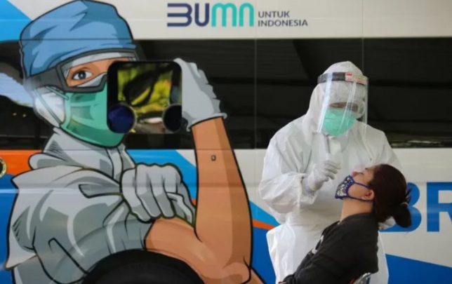 Guru Besar FKKMK UGM imbau masyarakat waspadai kenaikan kasus COVID-19 Guru Besar FKKMK UGM imbau masyarakat waspadai kenaikan kasus COVID-19