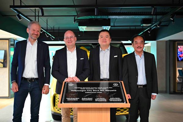 Resmikan city store pertama di Indonesia Volkswagen hadirkan pengalaman future mobility Resmikan city store pertama di Indonesia Volkswagen hadirkan pengalaman future mobility