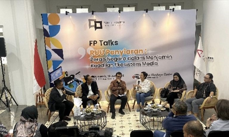 Wamenkomdigi tegaskan pemerintah tetap junjung prinsip kebebasan pers Wamenkomdigi tegaskan pemerintah tetap junjung prinsip kebebasan pers