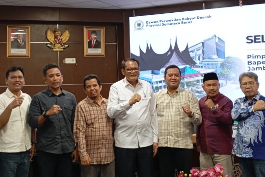 Ketua Bapemperda DPRD Provinsi Sumbar sebut Perda bakal diinventarisir Ketua Bapemperda DPRD Provinsi Sumbar sebut Perda bakal diinventarisir