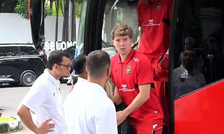 Ole Romeny cs hingga Patrick Kluivert temui Prabowo di Kertanegara