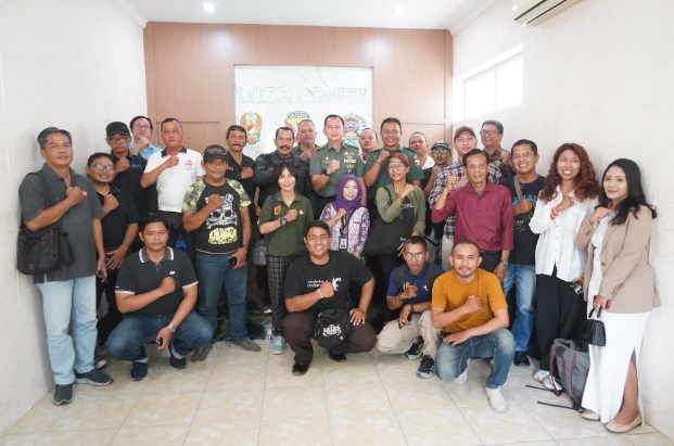 Korem 163/Wira Satya perkuat sinergitas media di Bali Korem 163/Wira Satya perkuat sinergitas media di Bali