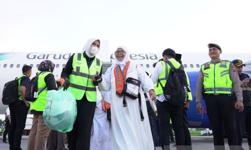 Jamaah haji Kloter 01 Debarkasi Medan tiba di Tanah Air