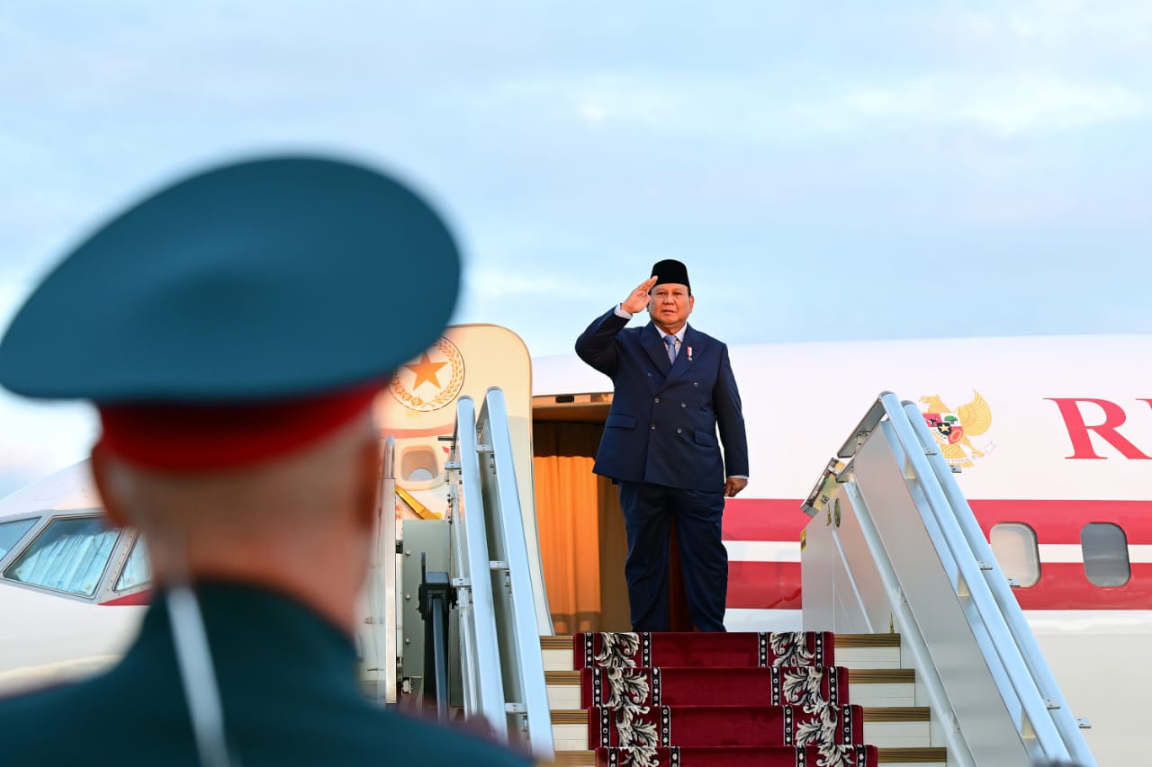 Prabowo pulang kembali ke Tanah Air dari Rusia Prabowo pulang kembali ke Tanah Air dari Rusia