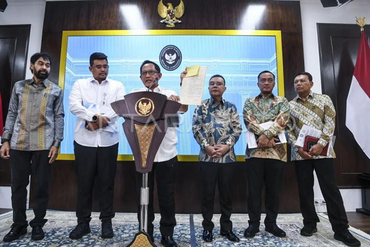 Mendagri resmi keluarkan keputusan empat pulau kembali ke Aceh Mendagri resmi keluarkan keputusan empat pulau kembali ke Aceh