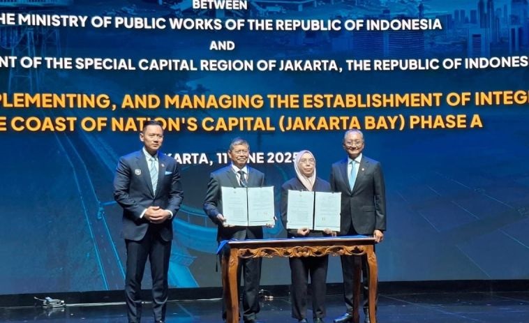 Kementerian PU-Pemprov DKI teken MoU terkait program Giant Sea Wall Kementerian PU-Pemprov DKI teken MoU terkait program Giant Sea Wall