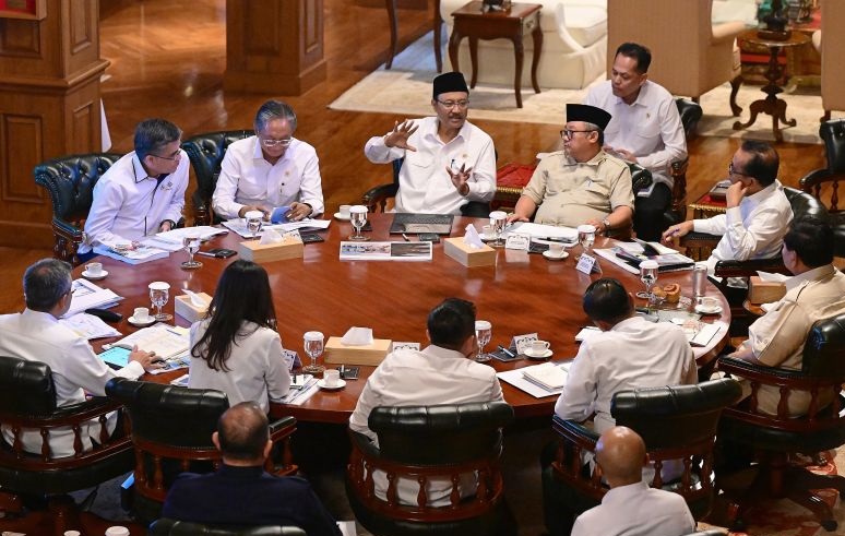 Mensos harapkan Presiden beri pembekalan Kepala Sekolah Rakyat Mensos harapkan Presiden beri pembekalan Kepala Sekolah Rakyat