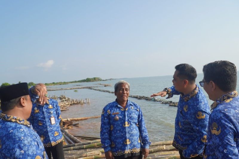Bupati ungkap enam desa di Jepara rawan tenggelam akibat abrasi Bupati ungkap enam desa di Jepara rawan tenggelam akibat abrasi