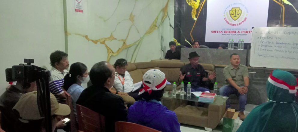 30 nasabah Koperasi BLN minta pengembalian uang simpanan senilai Rp20 miliar 30 nasabah Koperasi BLN minta pengembalian uang simpanan senilai Rp20 miliar