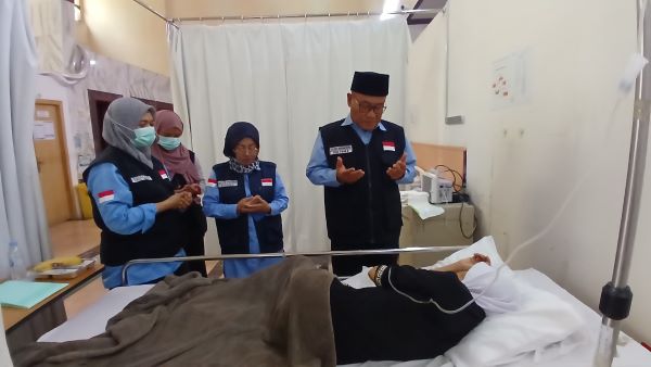 Puluhan jemaah haji Indonesia positif Covid-19, dirawat di KKHI dan RS Saudi Puluhan jemaah haji Indonesia positif Covid-19, dirawat di KKHI dan RS Saudi