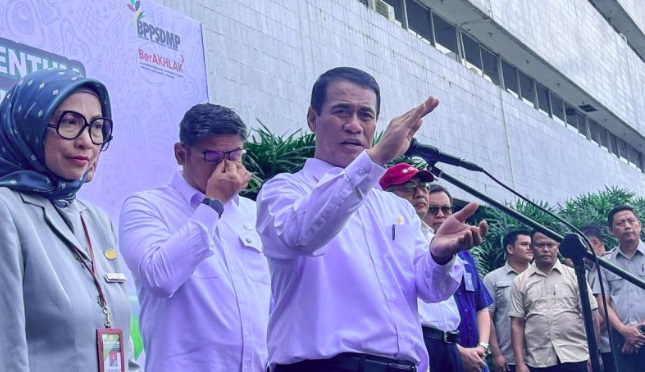Mentan segera umumkan 212 merek beras nakal bila tak berubah Mentan segera umumkan 212 merek beras nakal bila tak berubah