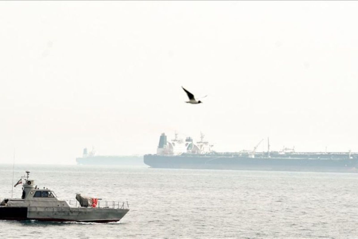 Parlemen Iran setujui penutupan Selat Hormuz bagi pelayaran Parlemen Iran setujui penutupan Selat Hormuz bagi pelayaran