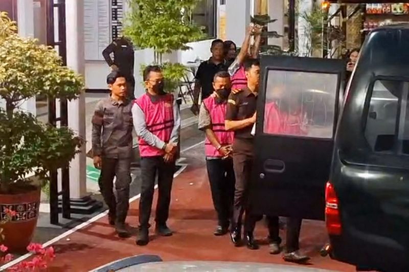 Kejari tahan enam tersangka kasus dugaan korupsi Diskanak Purwakarta