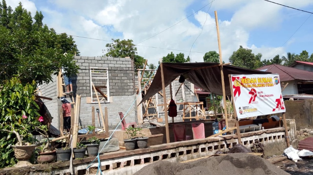 Bupati Minahasa Selatan apresiasi program Polda Sulut bantu bedah rumah Bupati Minahasa Selatan apresiasi program Polda Sulut bantu bedah rumah