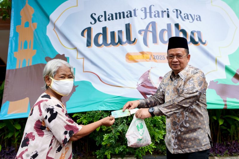 Kemensos bagikan daging kurban untuk ribuan orang yang berhak Kemensos bagikan daging kurban untuk ribuan orang yang berhak