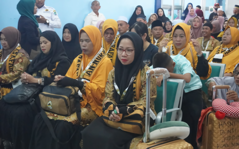 YLKI dorong pemerintah ambil langkah soal haji furoda YLKI dorong pemerintah ambil langkah soal haji furoda
