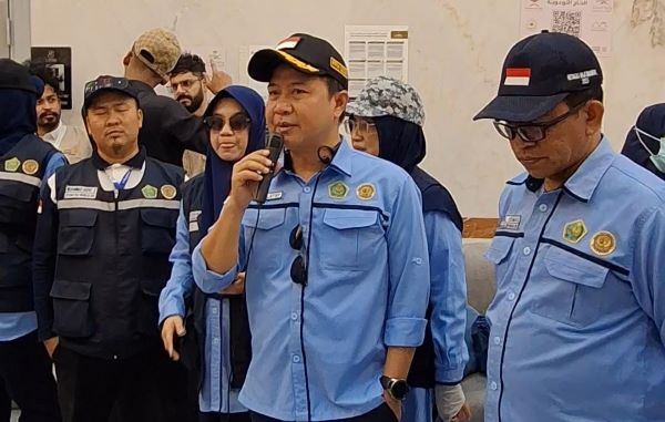 Dirjen PHU: Jemaah 2 kloter tertunda imbas eskalasi di Timur Tengah aman di Jeddah Dirjen PHU: Jemaah 2 kloter tertunda imbas eskalasi di Timur Tengah aman di Jeddah