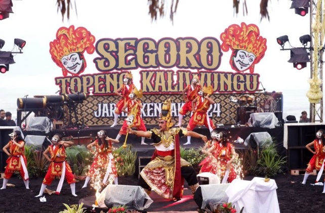Segoro Topeng Kaliwungu wisata berbasis budaya di Lumajang Segoro Topeng Kaliwungu wisata berbasis budaya di Lumajang