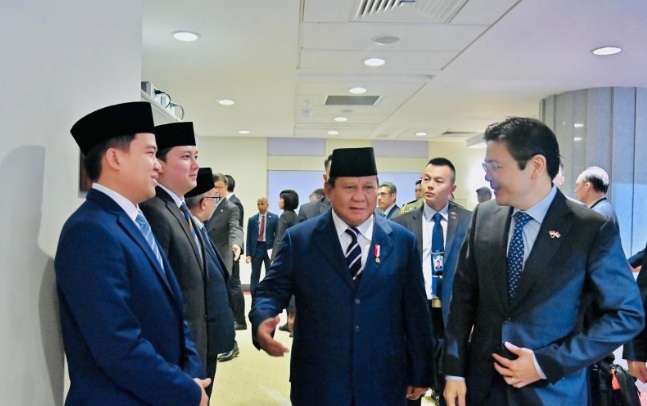Prabowo minta semua bandara dibuka, tingkatkan konektivitas Singapura Prabowo minta semua bandara dibuka, tingkatkan konektivitas Singapura
