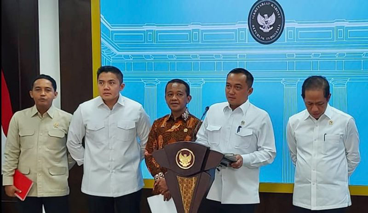 Presiden putuskan Pemerintah cabut empat izin tambang di Raja Ampat Presiden putuskan Pemerintah cabut empat izin tambang di Raja Ampat