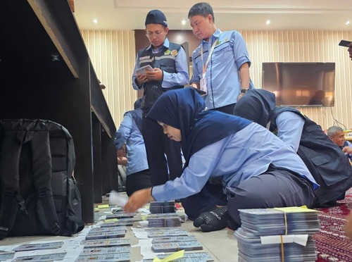 Dirjen PHU gotong royong sortir Kartu Nusuk jemaah