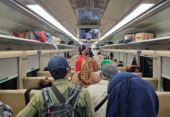 KAI Daop 6 Yogyakarta beri diskon 30% untuk tiket KA ekonomi non subsidi saat libur tengah tahun KAI Daop 6 Yogyakarta beri diskon 30% untuk tiket KA ekonomi non subsidi saat libur tengah tahun