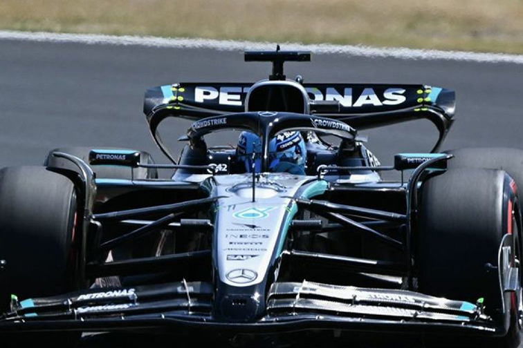 Russell terkejut dengan permintaan maaf Verstappen Russell terkejut dengan permintaan maaf Verstappen