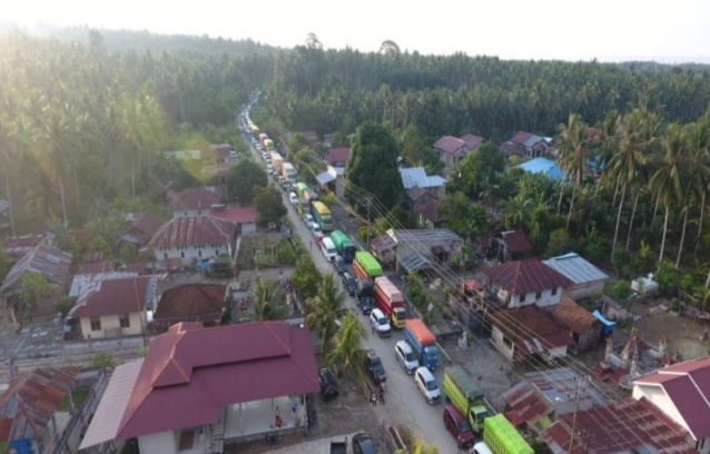 Akses jalan Trans Sulawesi Sausu-Poso pulih setelah banjir Akses jalan Trans Sulawesi Sausu-Poso pulih setelah banjir