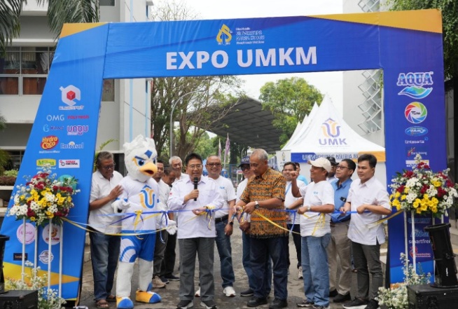 Universitas Muria Kudus gelar expo produk inovasi mahasiswa Universitas Muria Kudus gelar expo produk inovasi mahasiswa