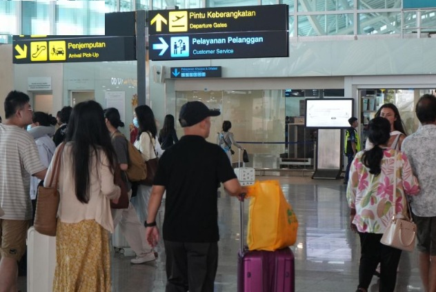 Bandara Bali kembali normal usai banyak pembatalan dampak erupsi Bandara Bali kembali normal usai banyak pembatalan dampak erupsi
