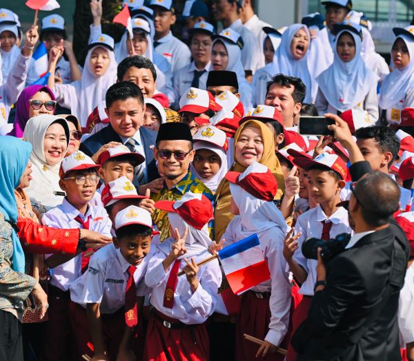 Seskab Teddy: Pancasila kompas moral hadapi tantangan zaman Seskab Teddy: Pancasila kompas moral hadapi tantangan zaman