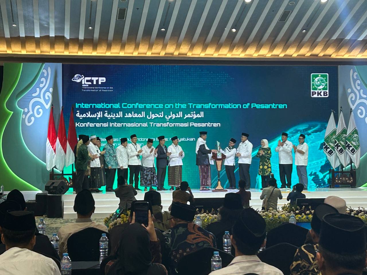 PKB resmi tutup konferensi internasional transformasi pesantren PKB resmi tutup konferensi internasional transformasi pesantren