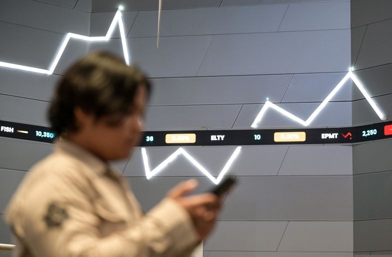 Pasar cermati negosiasi AS dan mitra dagang, IHSG diprediksi mendatar Pasar cermati negosiasi AS dan mitra dagang, IHSG diprediksi mendatar