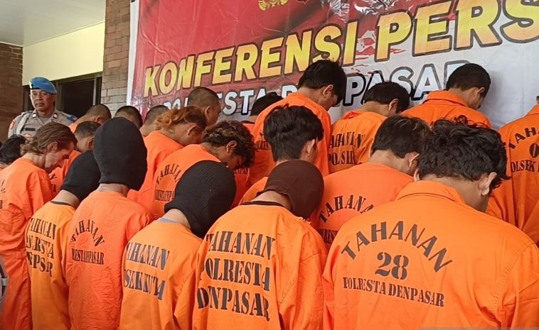 Polresta Denpasar tetapkan enam orang tersangka pengeroyokan tahanan