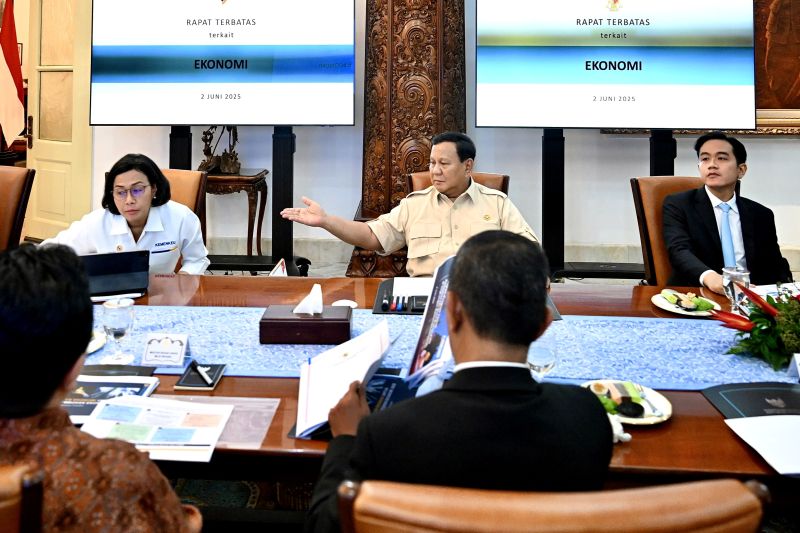 Presiden ingin bansos tepat sasaran dengan berbasis DTSEN Presiden ingin bansos tepat sasaran dengan berbasis DTSEN
